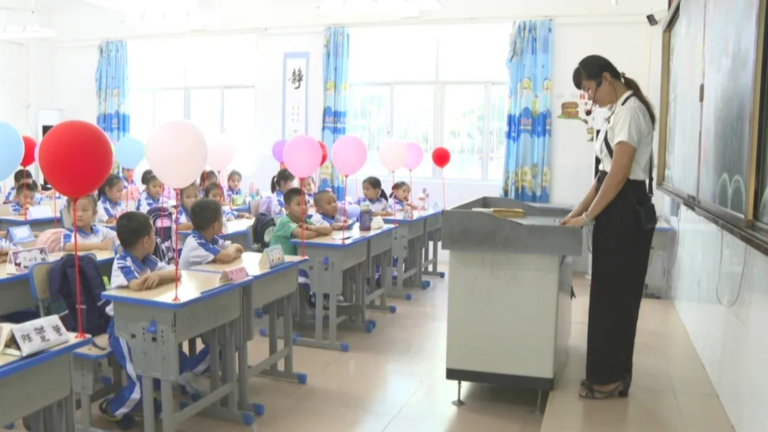 保亭：新学期 新起点 新气象 多彩活动点亮开学第一天（新学期新气象开学美篇）