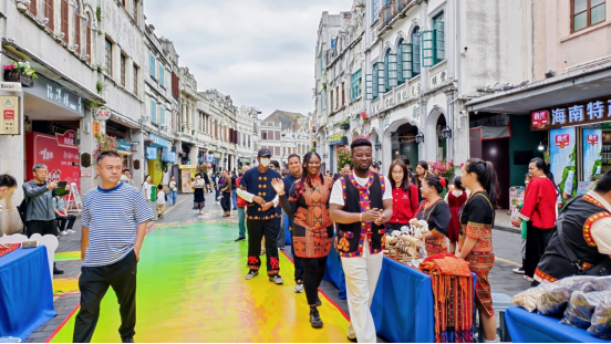 白沙山兰文化预热活动燃动海口骑楼