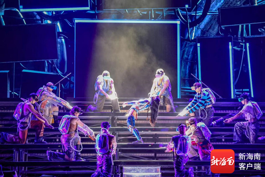 国际流行天后“水果姐”巡演海口站落幕 奏响自贸港开放强音